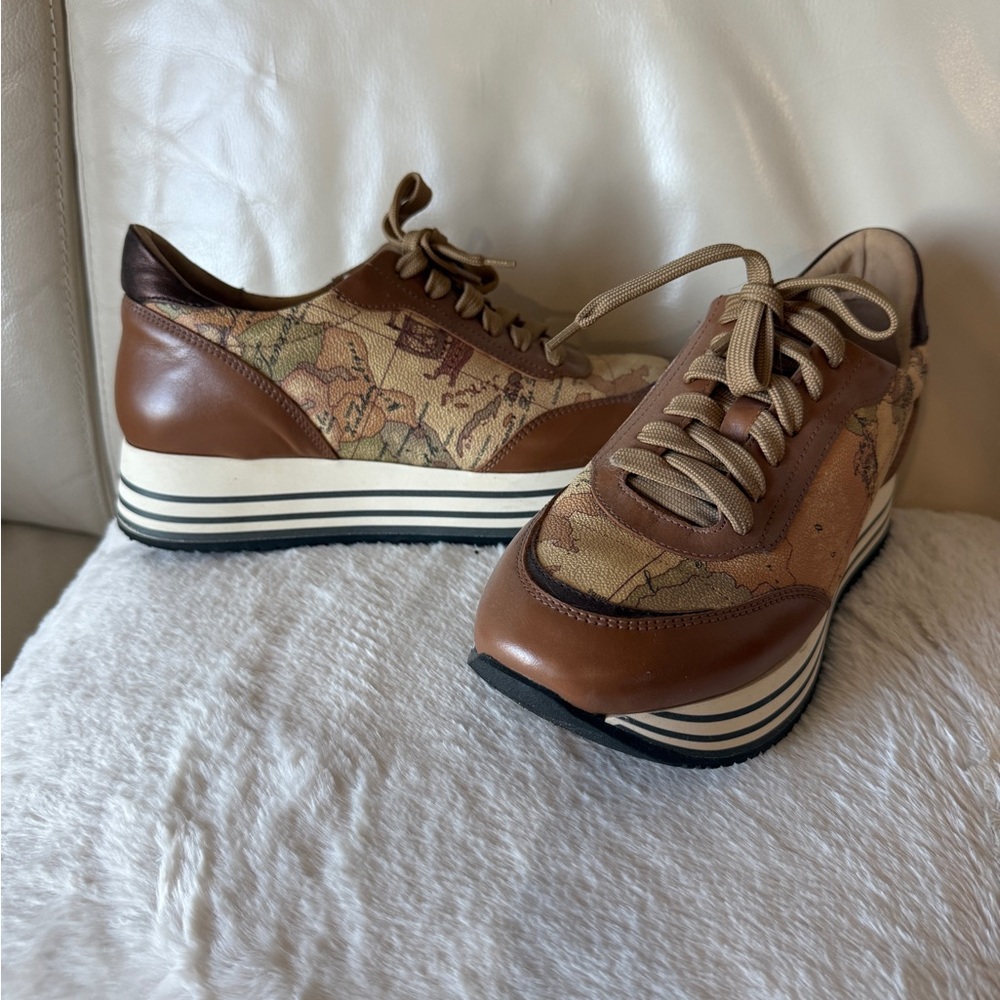 Alviero Martini platformed Geo sneakers EU 39